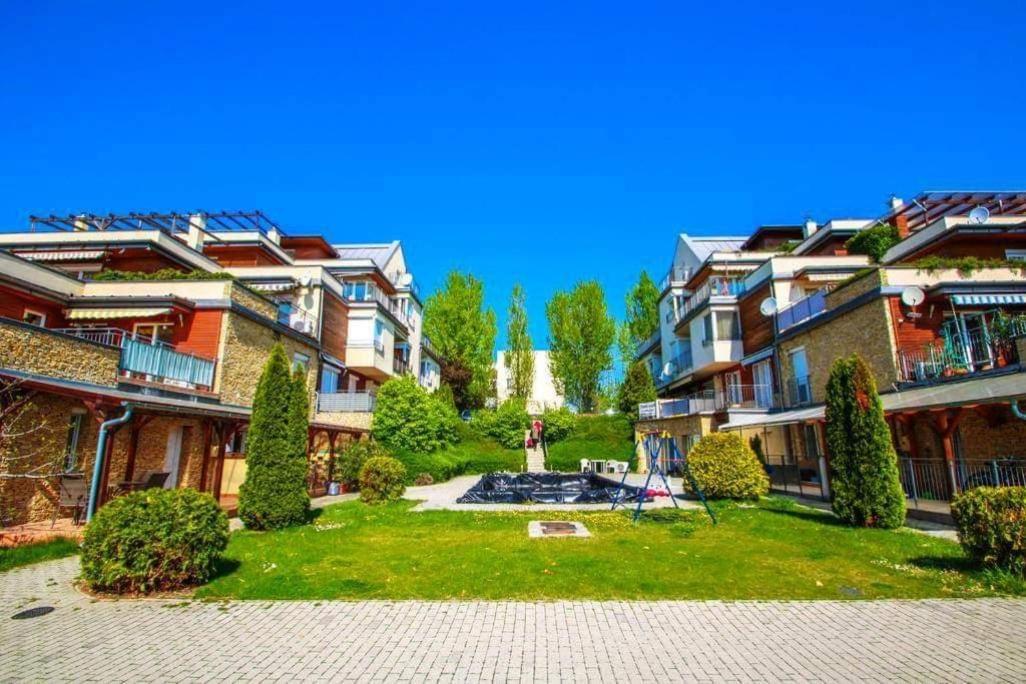 Ferienwohnung Cool & Pool Apartman Balatonfüred Exterior foto